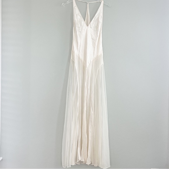 Victoria's Secret Other - VICTORIA’S SECRET White Long Slip Size L